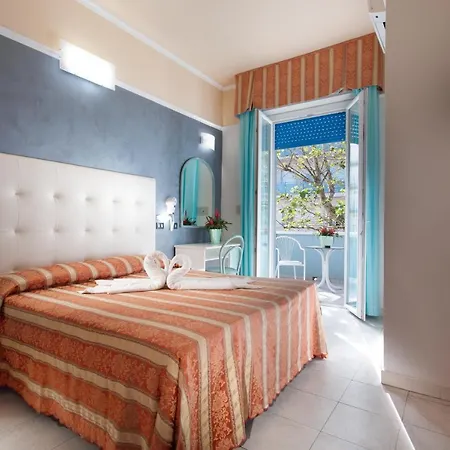 Nettuno 3* بيلاريا-إيجيا مارينا